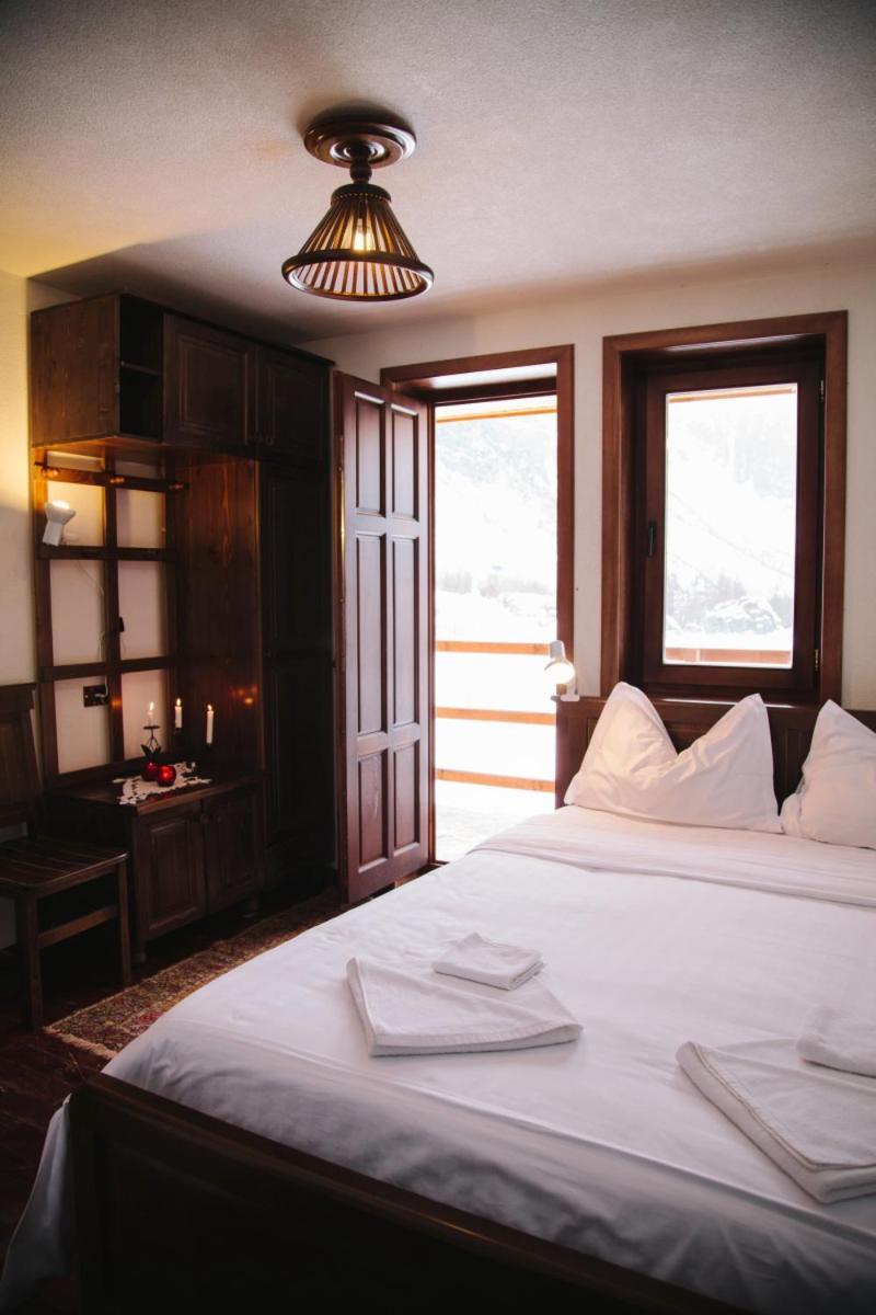 Hostel Rilindja Valbone Buitenkant foto